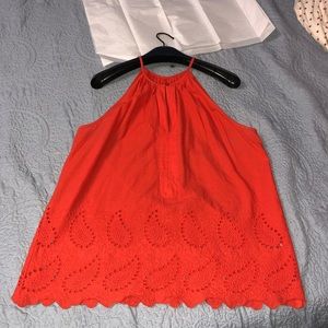 🌹Beautiful tank with design on bottom🌹